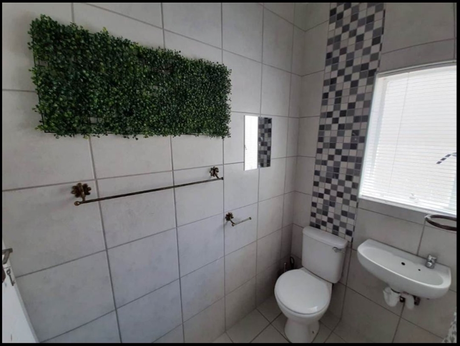 To Let 3 Bedroom Property for Rent in Port Elizabeth Central Eastern Cape